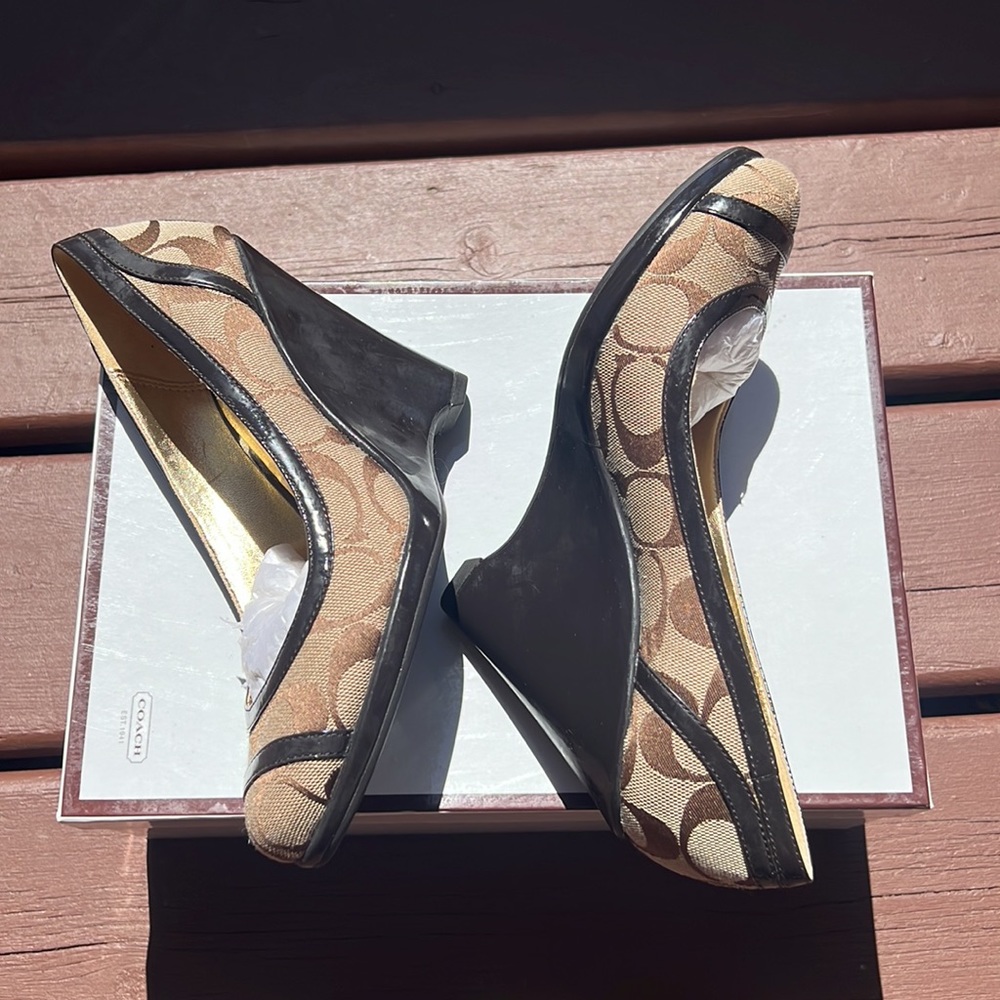 Coach Wedges - Picture 4 of 6